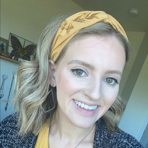 Meet your Posher, Alanee